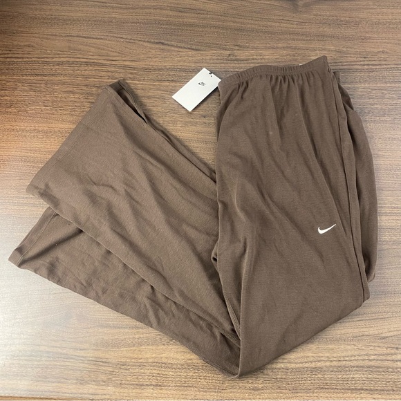 Nike Tight Fit Mid Rise Full Length Pants FV8000-237 Brown Woman’s Sz 2X - Picture 1 of 7